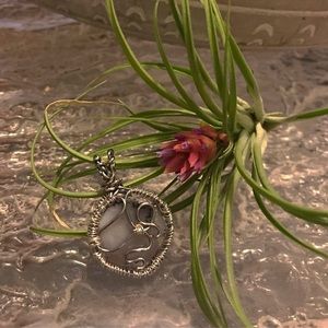 Dendritic agate pendant